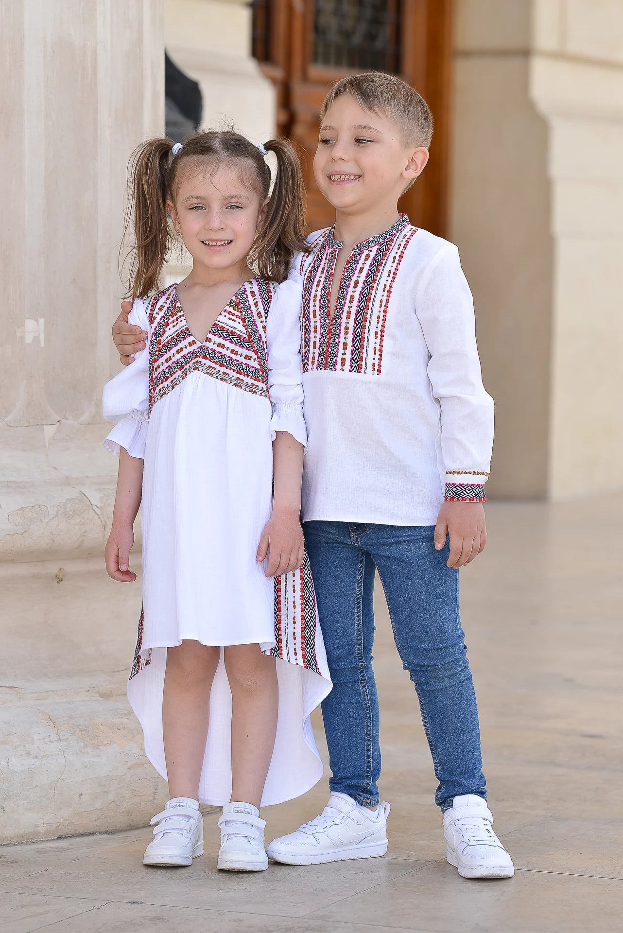 Rochita traditionala fetite Alba Agata 9 luni - 7 ani