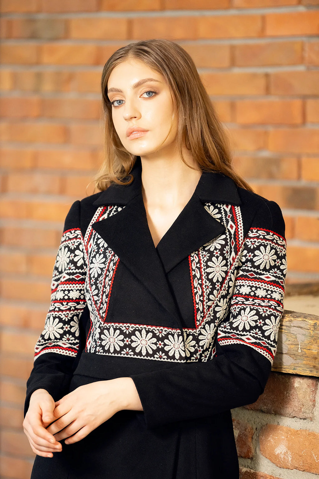 Pardesiu Lung Din Stofa De Lana Si Jacquard Tesut Carina