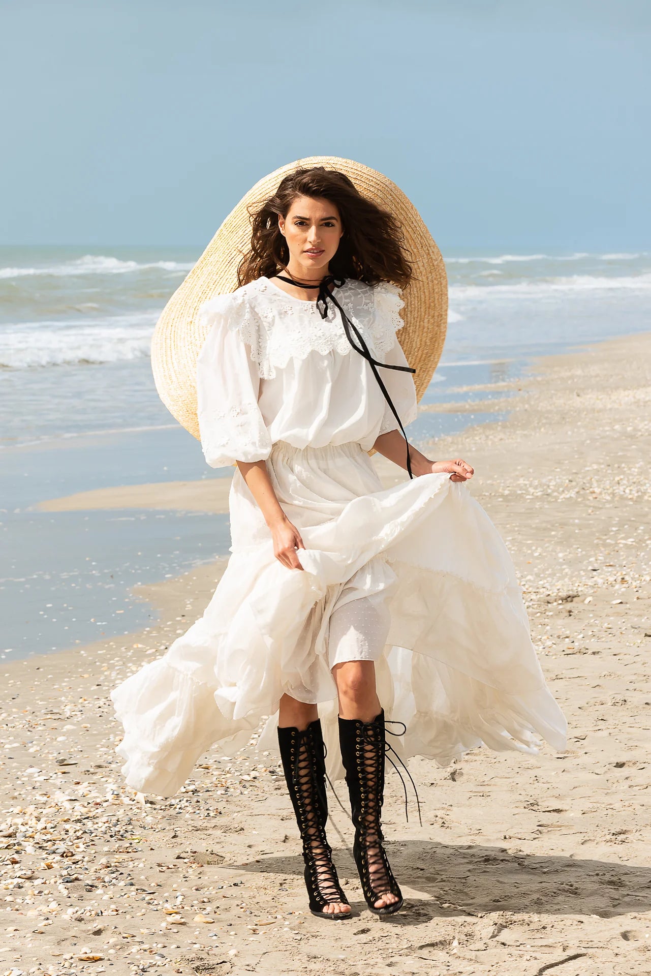Bluza Alba Maramu cu Broderie Tridimensionala
