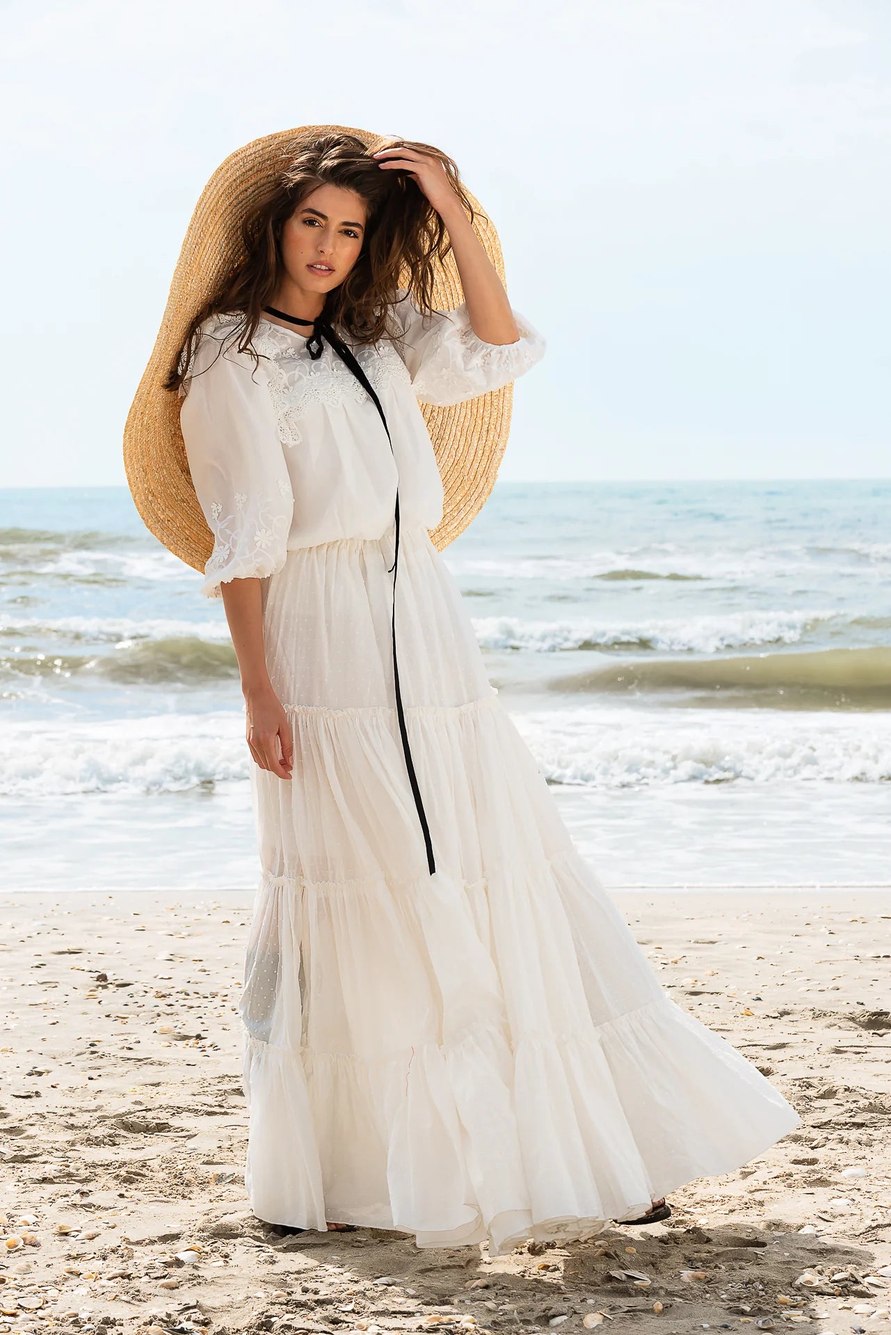Bluza Alba Maramu cu Broderie Tridimensionala