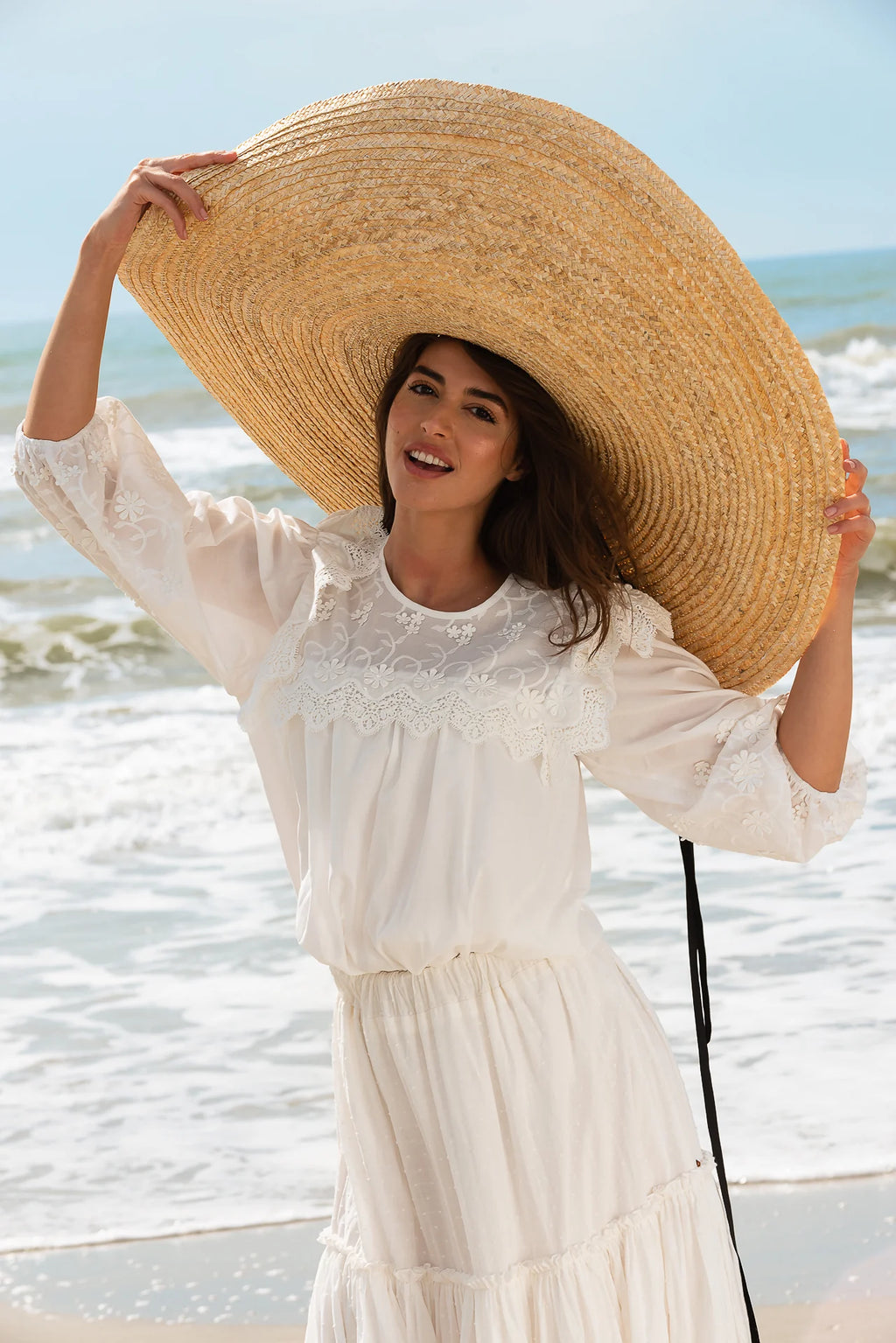 Bluza Alba Maramu cu Broderie Tridimensionala