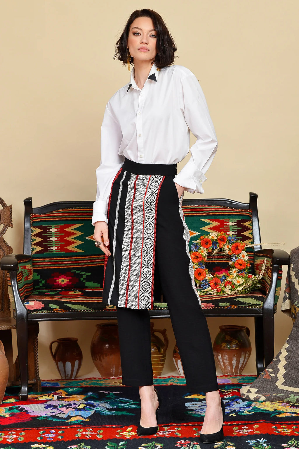 Pantaloni Negri cu Oprege
