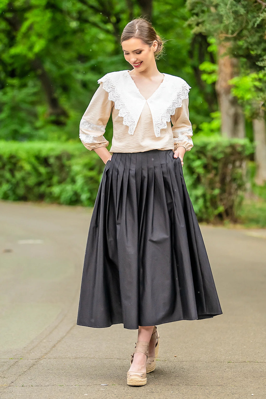 Bluza Crem Cu Guler Din Broderie Tridimensionala