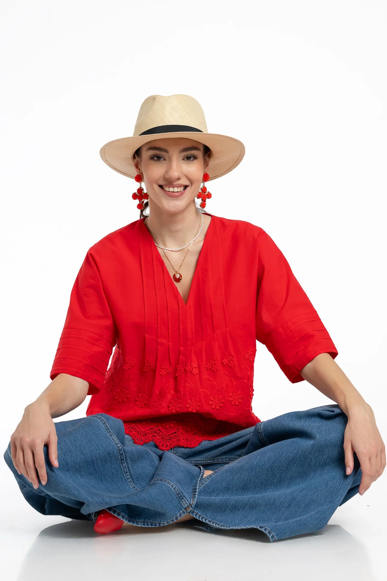 Bluza kimono roșie din batist de bumbac și broderie tridimensională