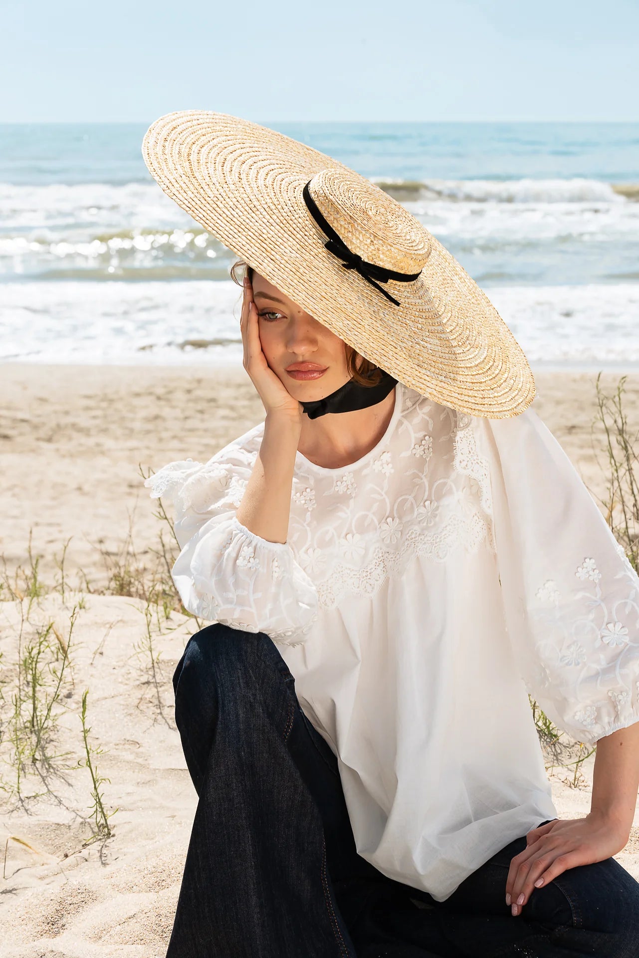Bluza Alba Maramu cu Broderie Tridimensionala