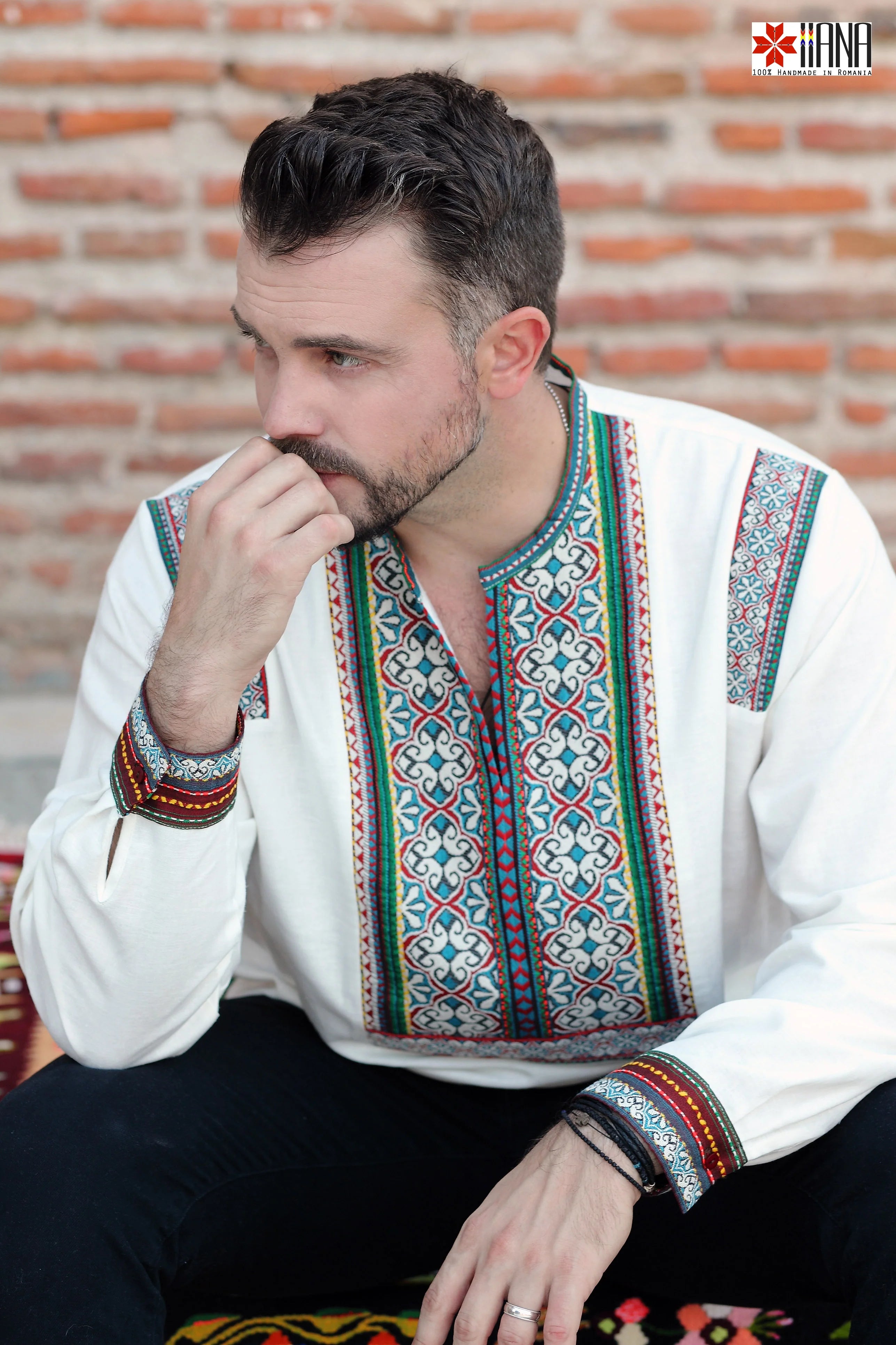 Camasa Barbateasca Romaneasca de Hora