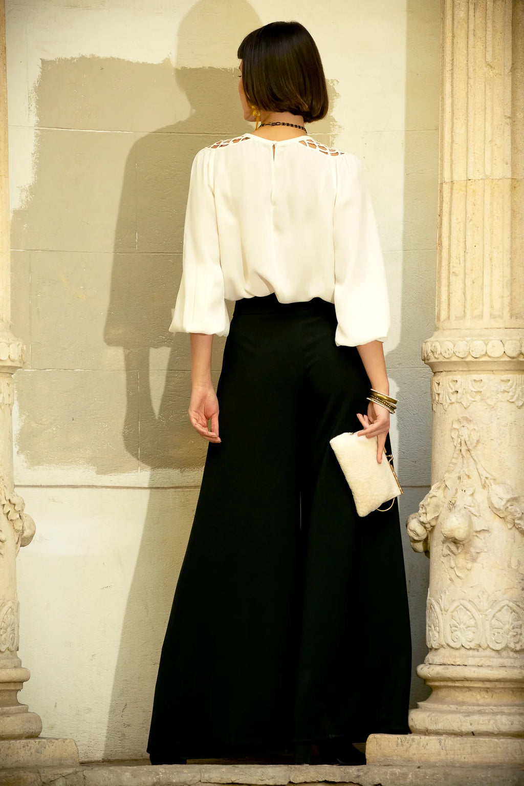 Pantaloni Lungi din Stofa Neagra cu Croiala Ampla si Slituri Frontale