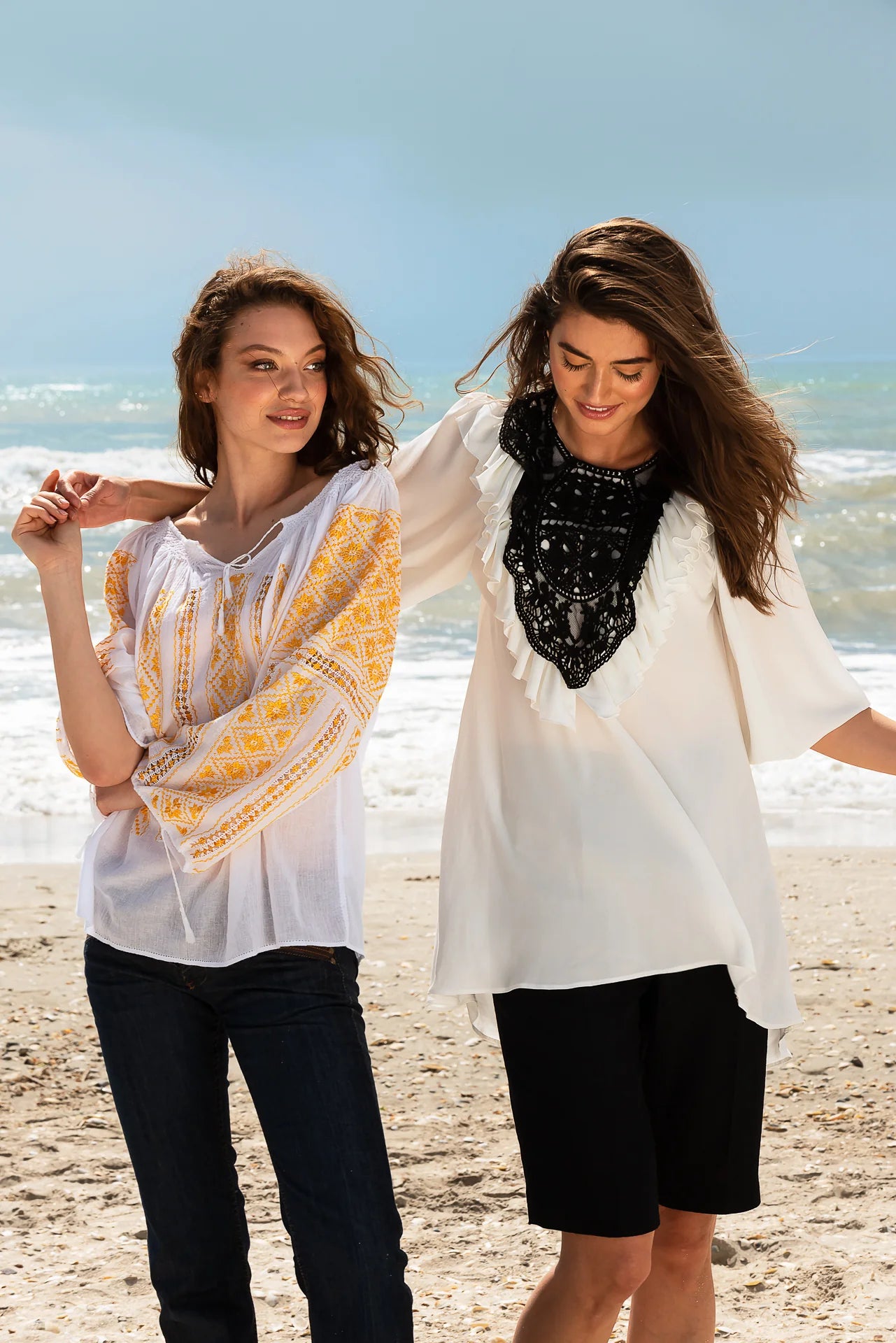 Bluza Alba Ariana cu Maneca Trei Sferturi