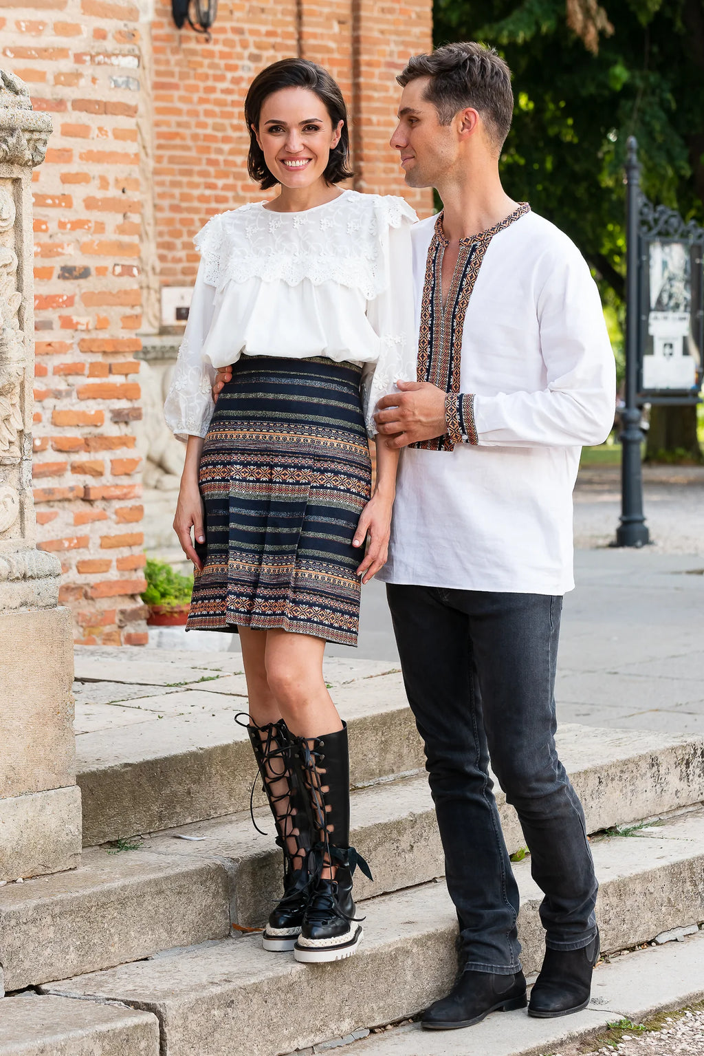 Bluza Alba Maramu cu Broderie Tridimensionala
