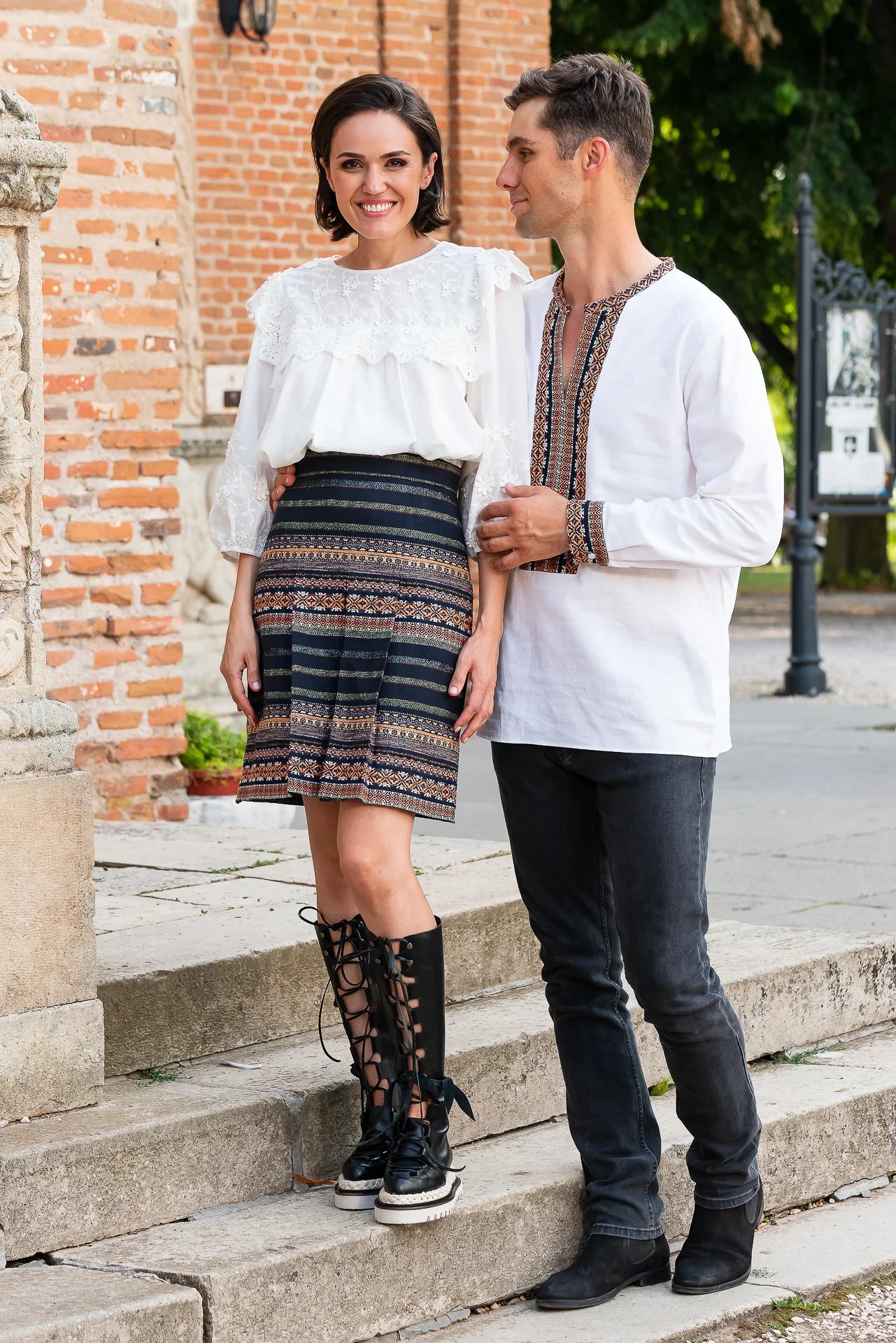 Bluza Alba Maramu cu Broderie Tridimensionala
