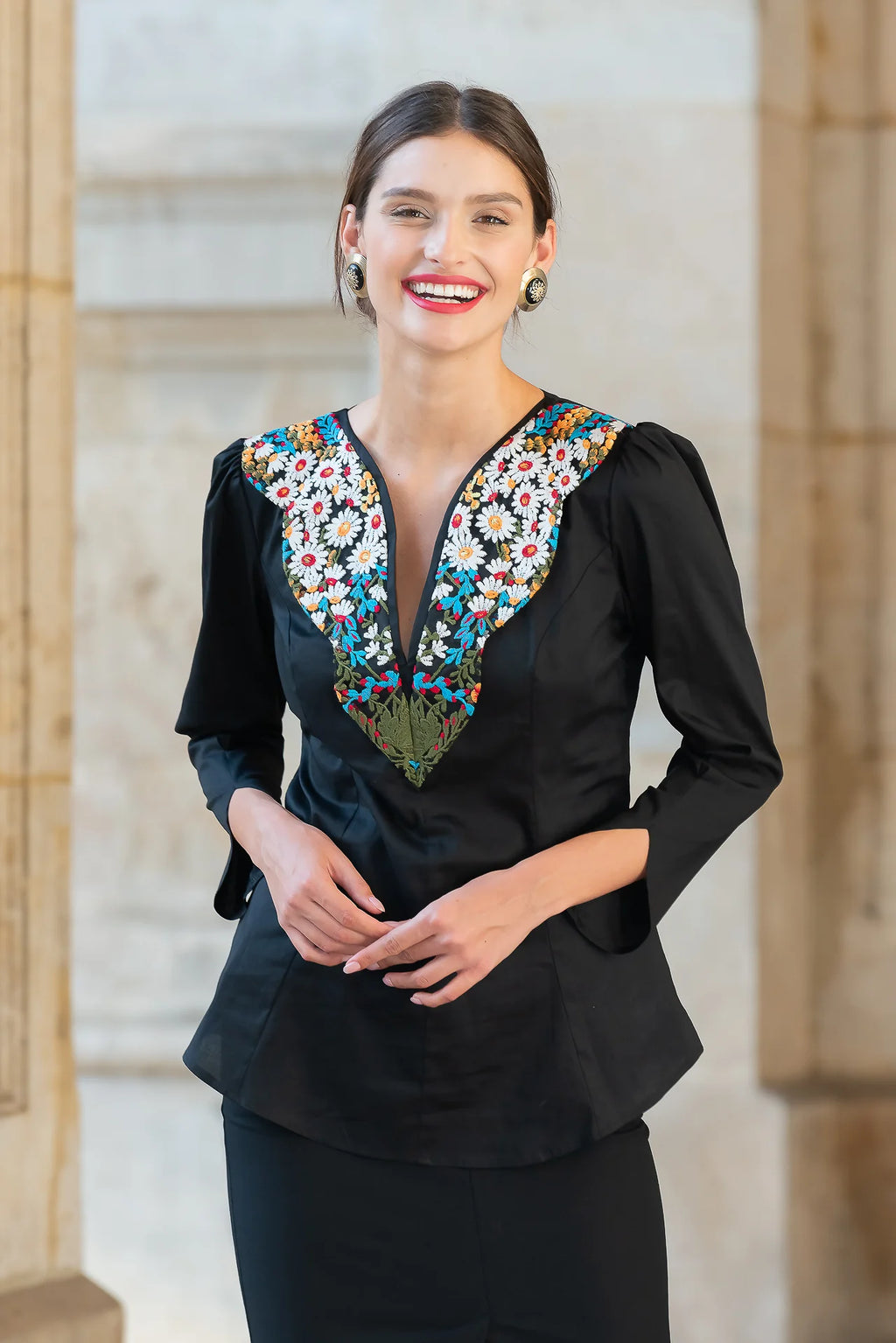 Camasa Neagra Flora