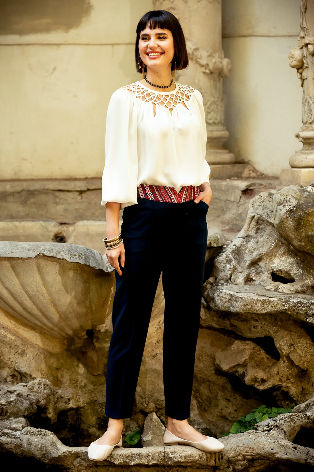 Pantaloni Pana din Stofa Bleumarin cu Corseleta din Jacquard Etnic