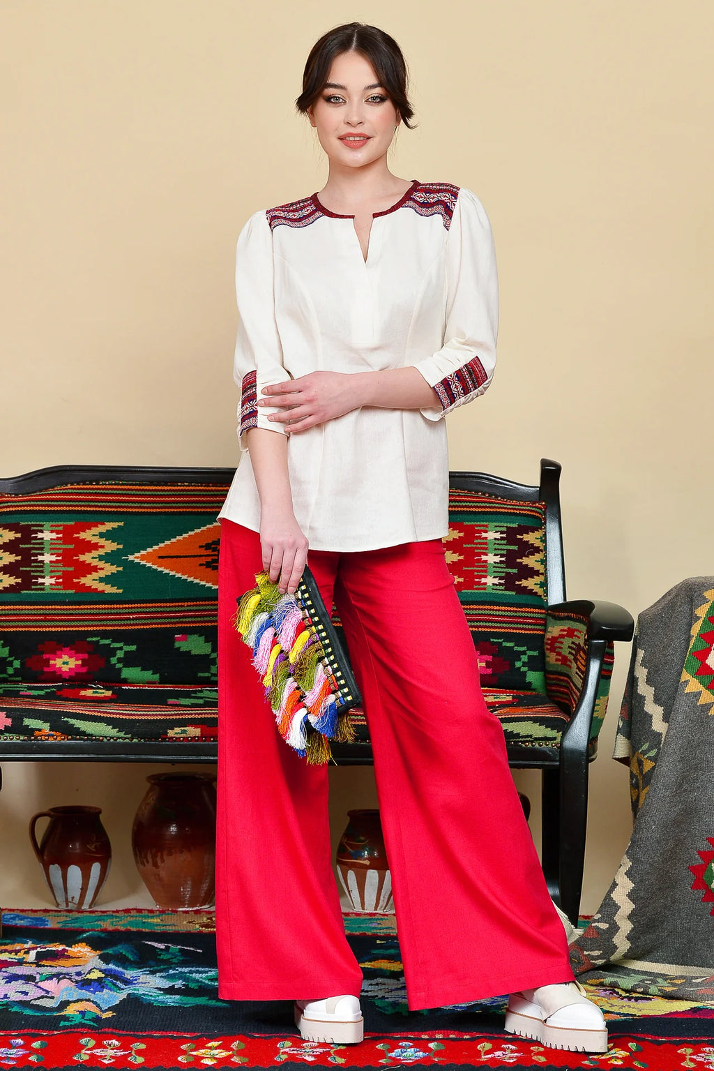 Camasa din In si Jacquard Etnic Rosu