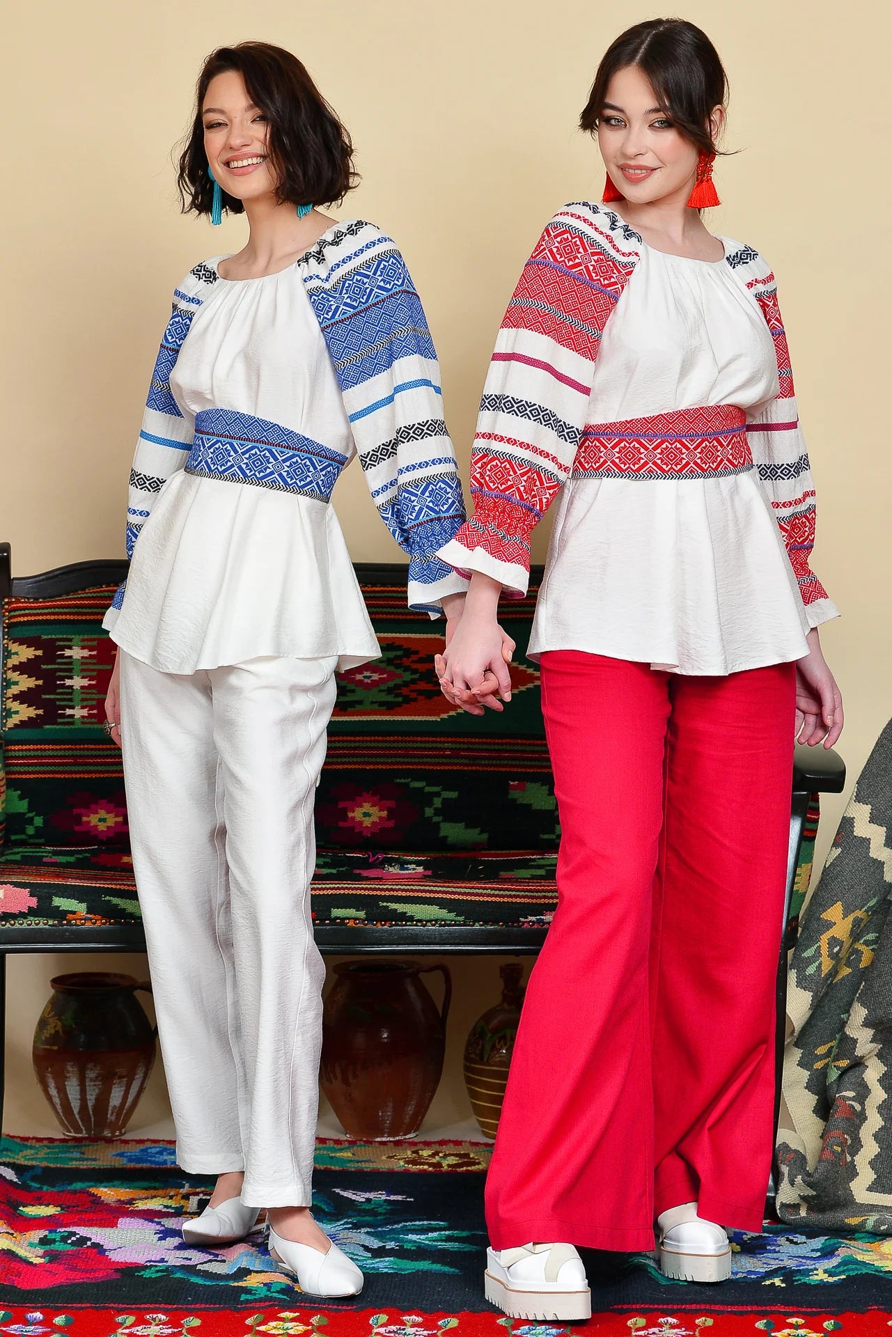 Pantaloni Evazati din In Rosu