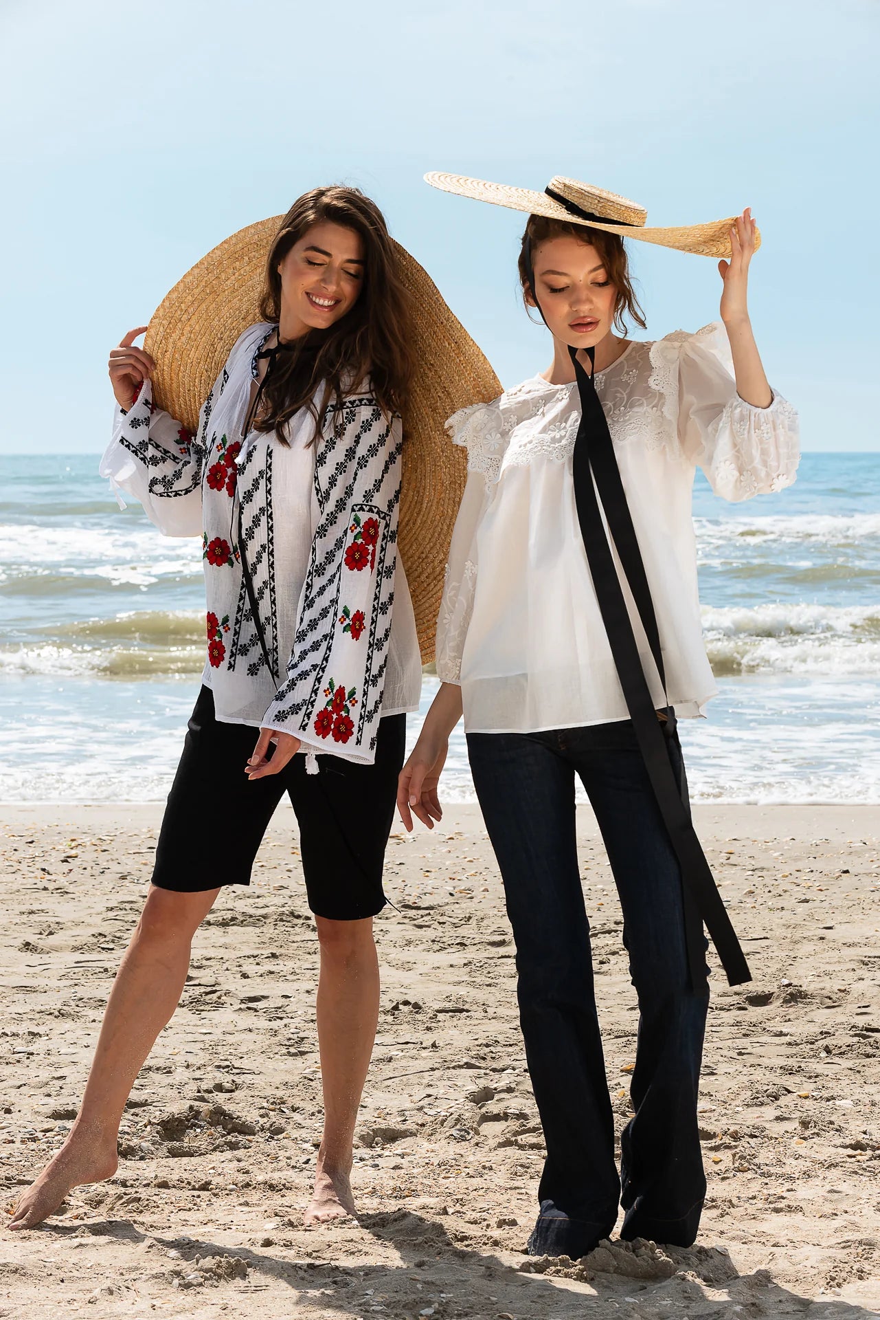 Bluza Alba Maramu cu Broderie Tridimensionala