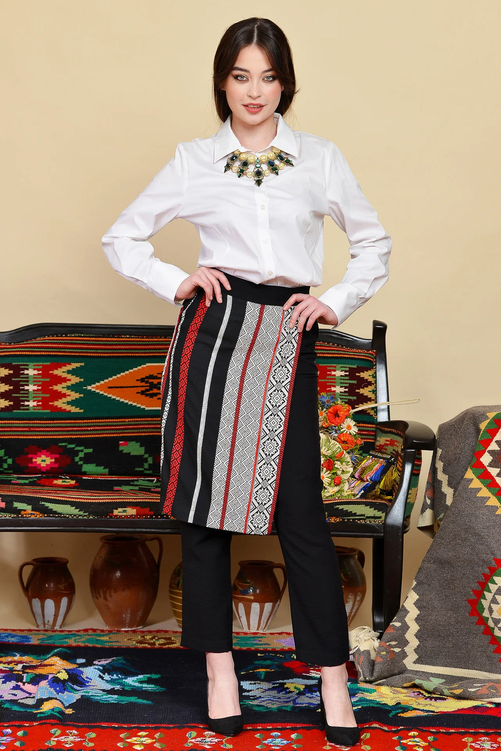 Pantaloni Negri cu Oprege