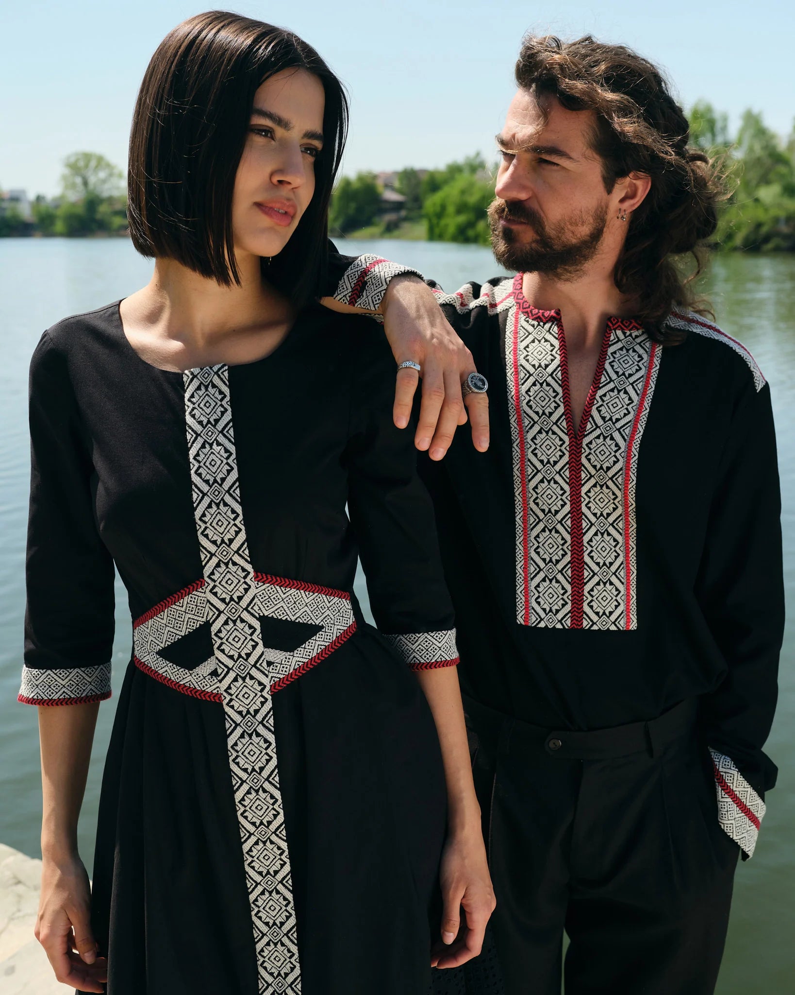 Camasa Barbateasca Traditionala Vladislav Cu Motive Populare