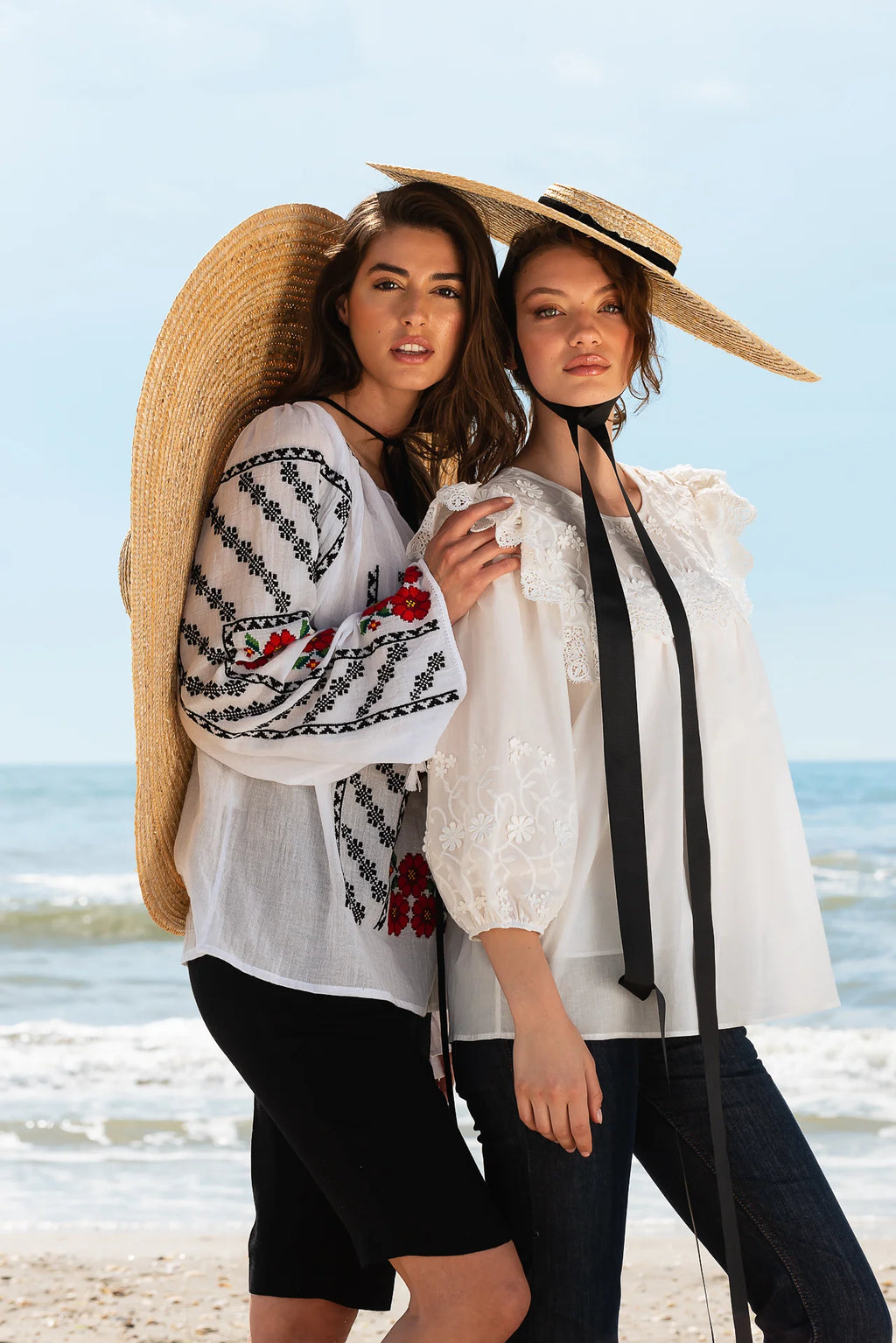 Bluza Alba Maramu cu Broderie Tridimensionala