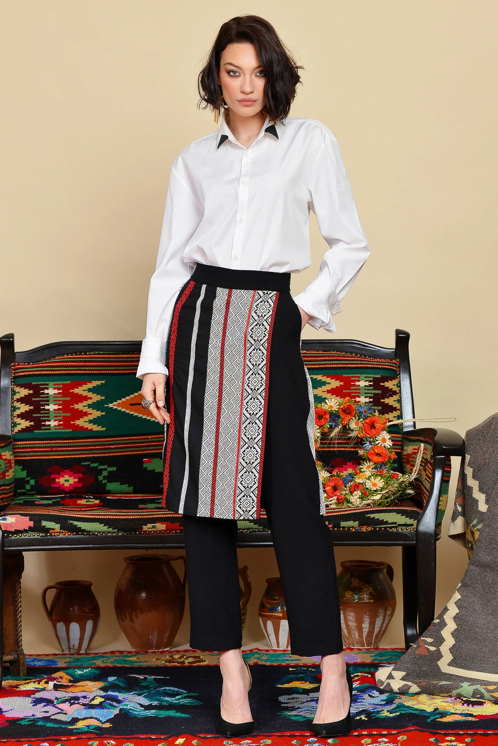 Pantaloni Negri cu Oprege