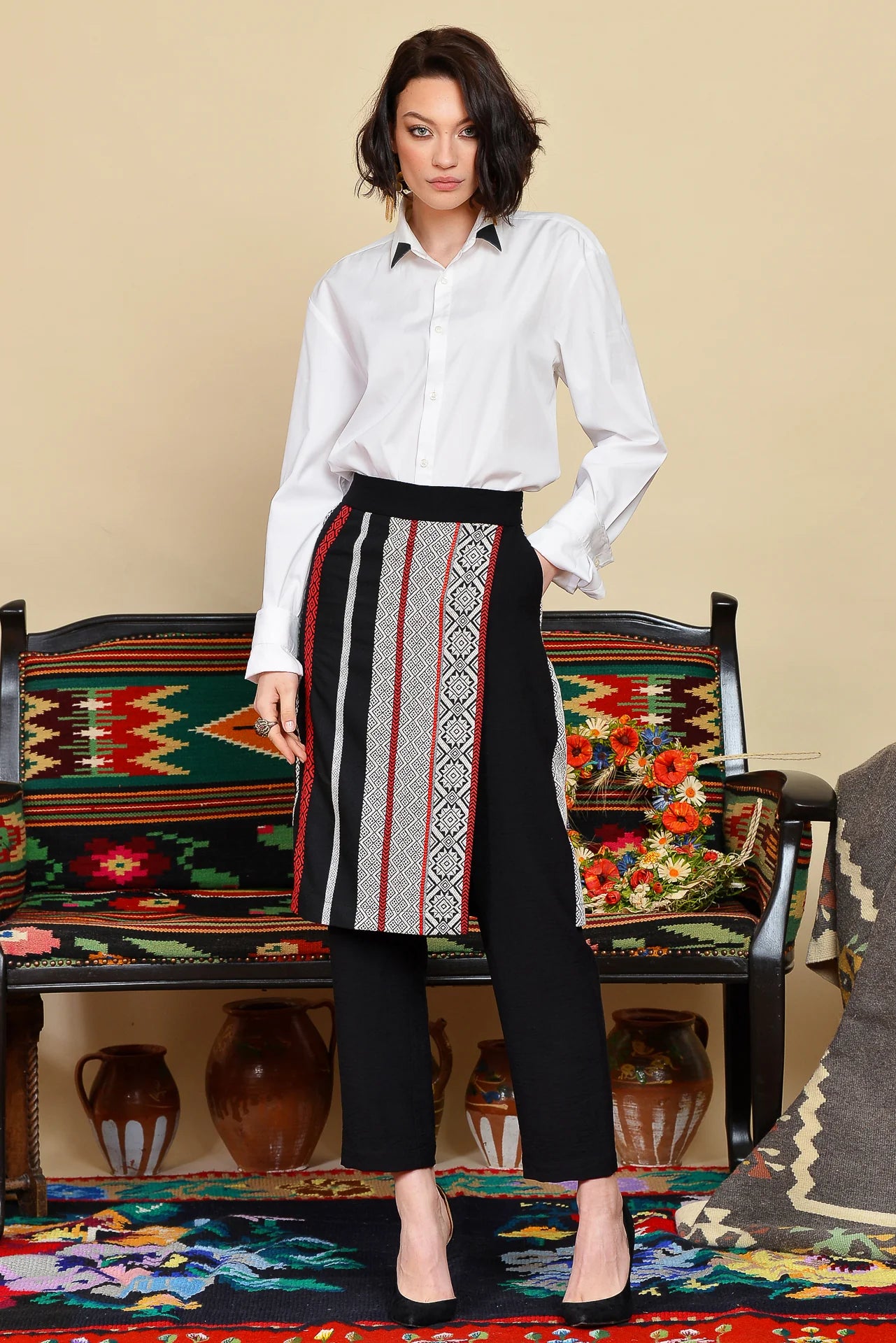 Pantaloni Negri cu Oprege