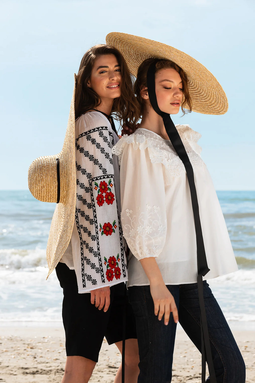 Bluza Alba Maramu cu Broderie Tridimensionala