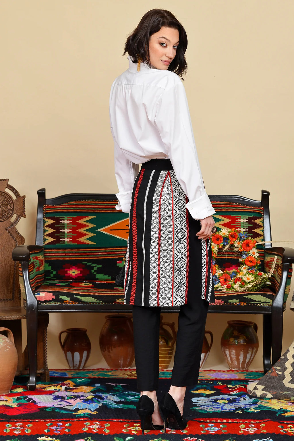 Pantaloni Negri cu Oprege
