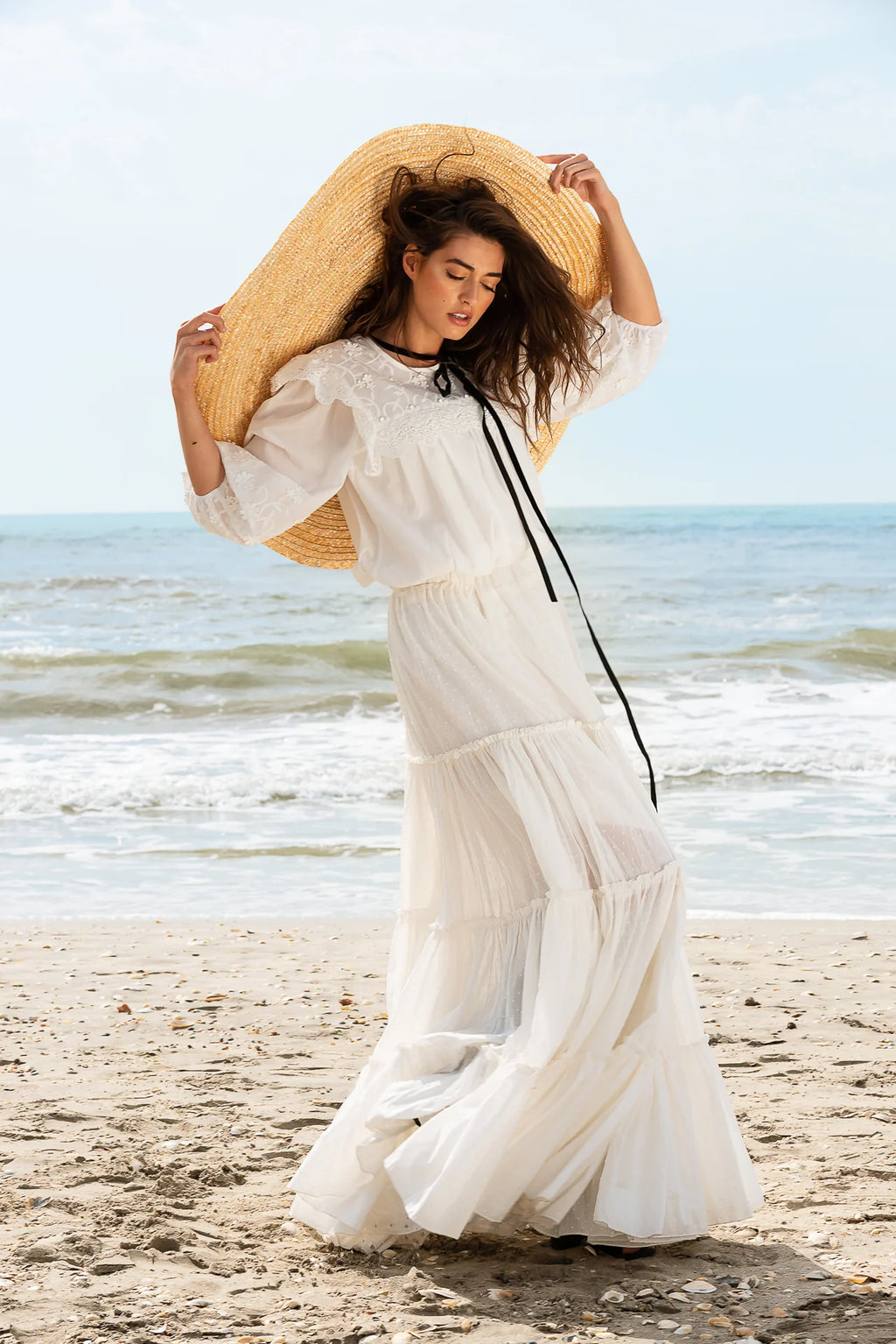 Bluza Alba Maramu cu Broderie Tridimensionala