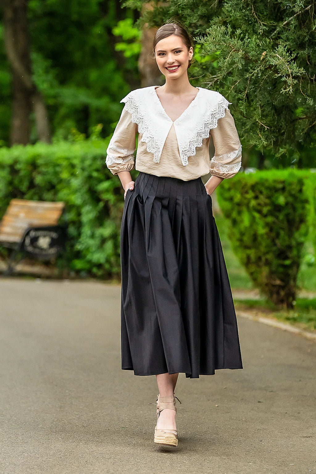 Bluza Crem Cu Guler Din Broderie Tridimensionala