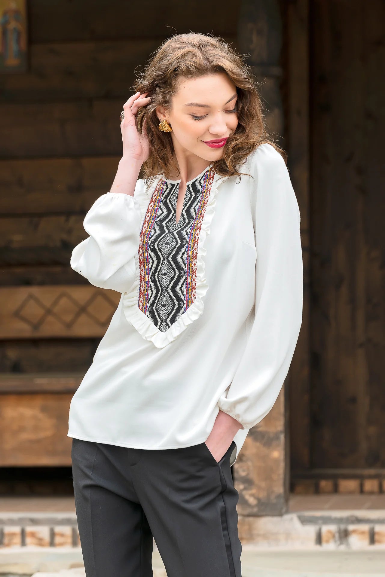 Bluza Stilizata Coloana Infinitului
